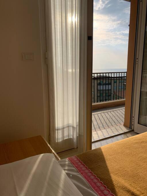 Vista Mare Con Ogni Comfort Varazze Ngoại thất bức ảnh
